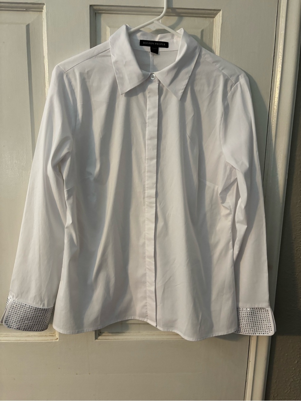 Boston Proper Women’s White Collared Button Up Long Sleeve Rhinestone Cuffs 12